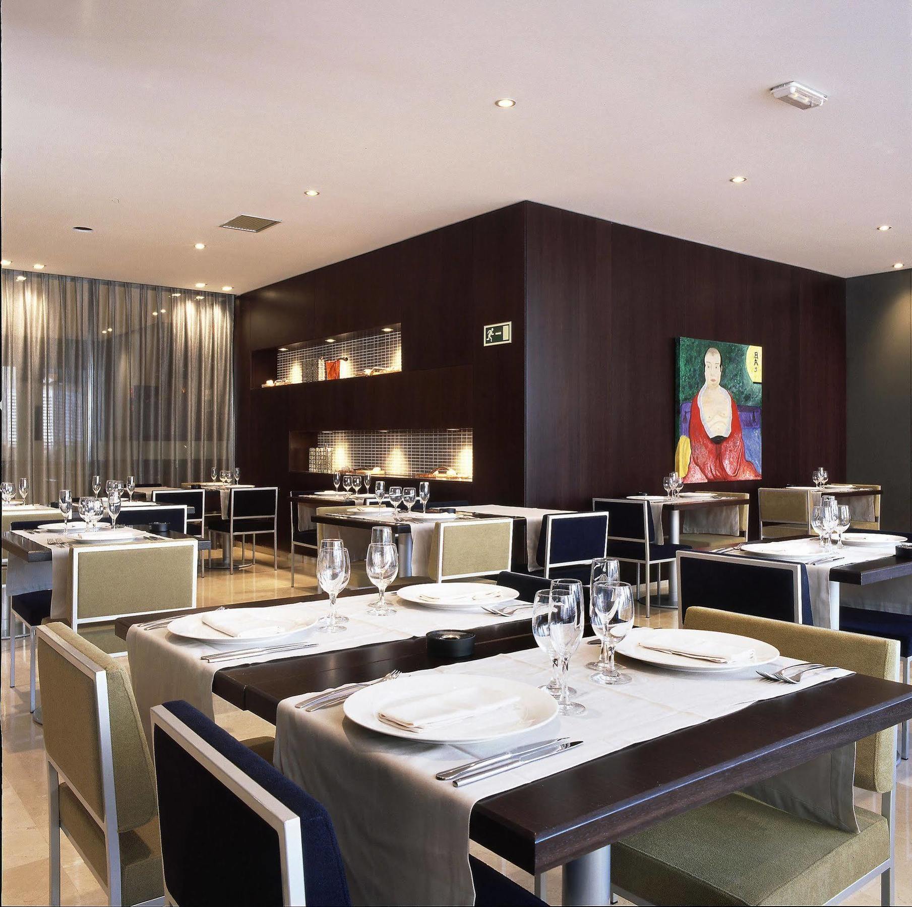 Hotel Ciutat Martorell Εστιατόριο φωτογραφία